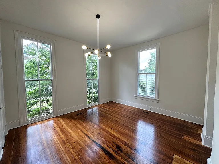 504 N Person St — Photo 5