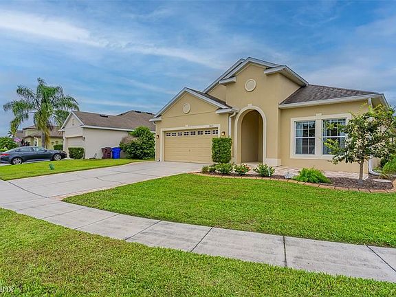 3rd image of 3823R Enchantment Ln