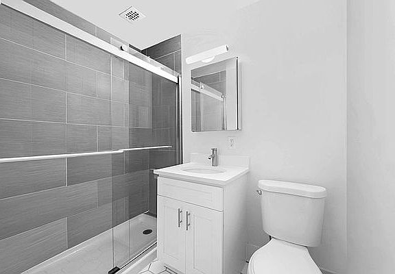4th image of 27 W 94th St APT 3