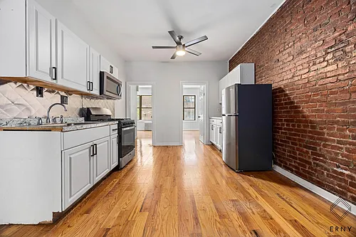 505 De Kalb Ave #2B Photo 1