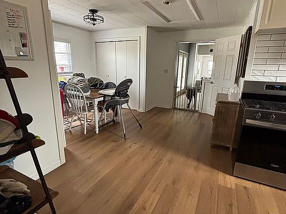 5th image of 502 West St