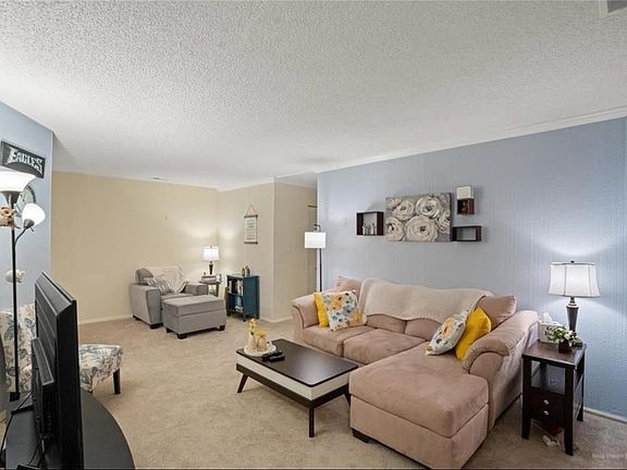 3rd image of 1037 Village Round #M