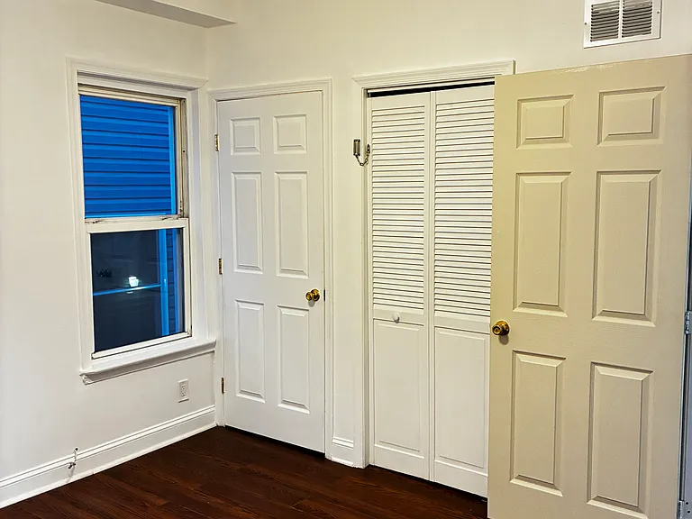 73 Wolcott Ter #2R — Photo 17
