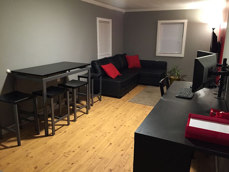Living Room/Office