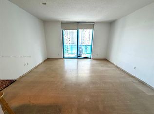 1050 Brickell Ave APT 2206, Miami, FL 33131