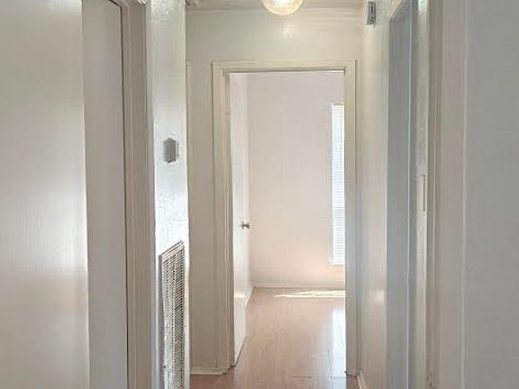 3rd image of 2731 N Camden Pkwy