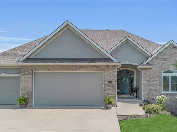 8910 NE 94th Ter, Kansas City, MO 64157