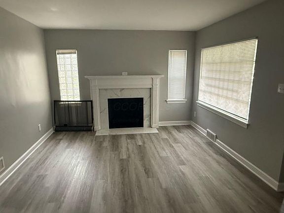 2nd image of 2277 Dresden St