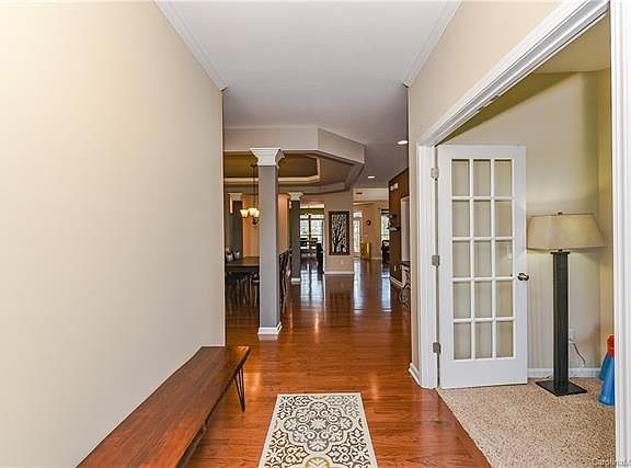 3rd image of 10133 Loch Lomond Dr