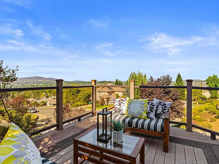 4066 Plateau Cir — Photo 3