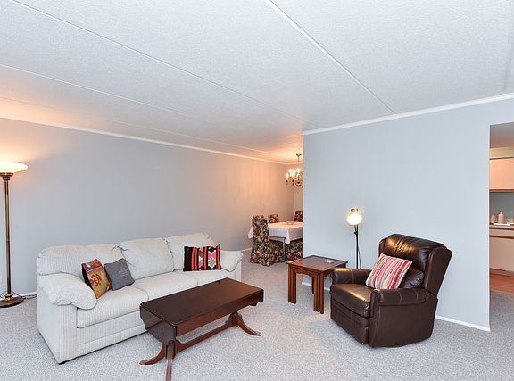 4th image of 1301 N Western Ave Unit 331