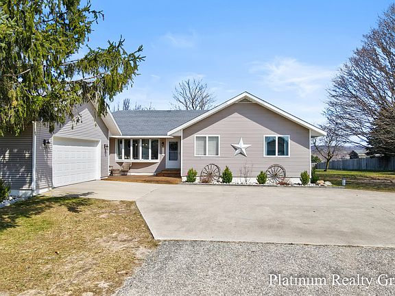 2nd image of 4834 W Elizabeth Dr