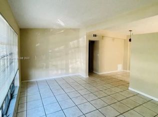 1400 NE 40th Ct, Pompano Beach, FL 33064