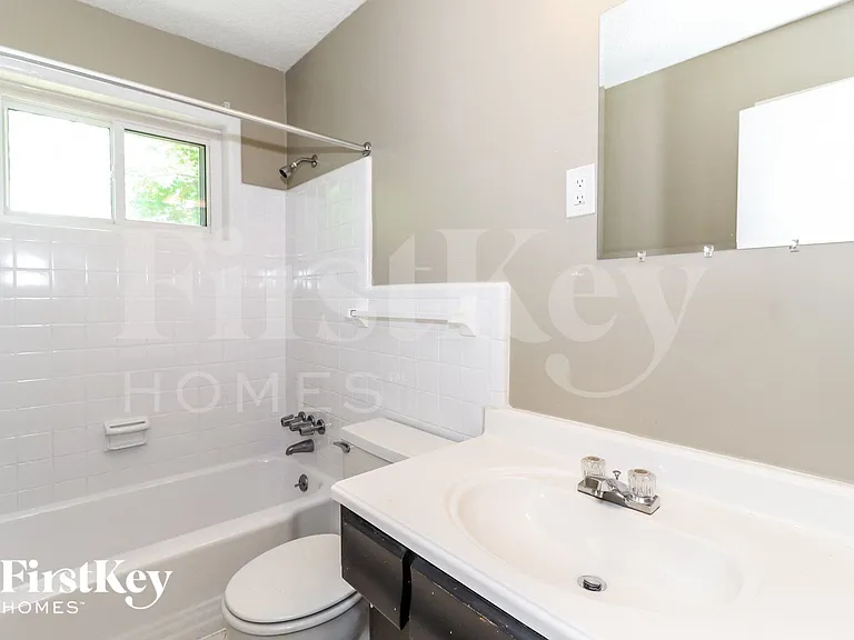 3500 Marietta Blvd — Photo 13