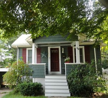 2nd image of 64 Wilson Ave