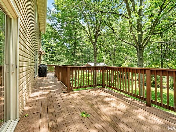 5th image of 8332 Maple Grove Rd