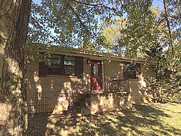 2nd image of 401 Ellis Ave