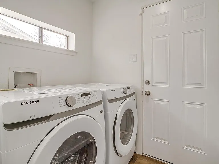 4107 Shamrock Dr — Photo 17