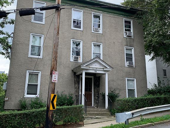 5th image of 58 Battle Ave APT 3L