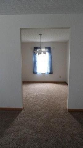 1st image of 6976 Pine Hollow Dr