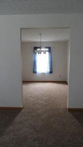 6976 Pine Hollow Dr photo 1