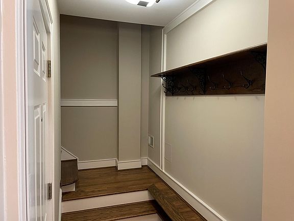 4th image of 19 Sunset Dr Unit 19