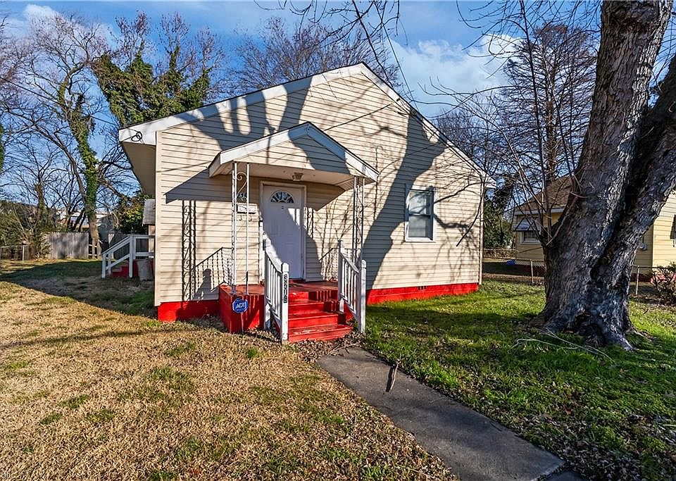 1st image of 3216 Killian Ave