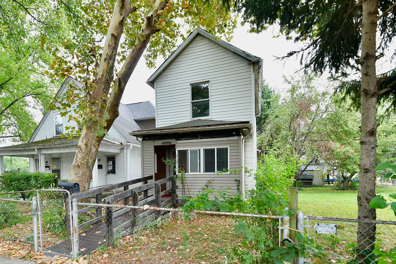 215 S Warman Ave photo 1