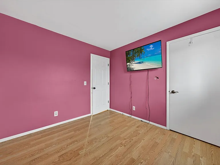76 Maureen Dr — Photo 26