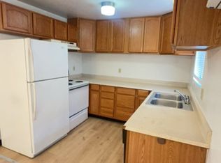 817 NE A St #S-A, Grants Pass, OR 97526