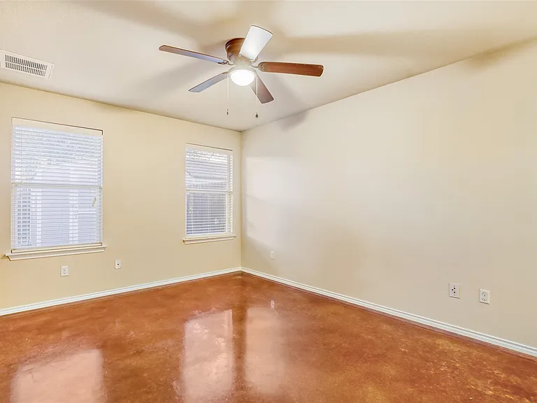 4620 Best Way — Photo 8