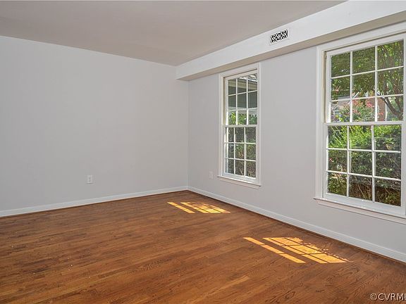 2nd image of 4002 Bush Lake Pl #4002