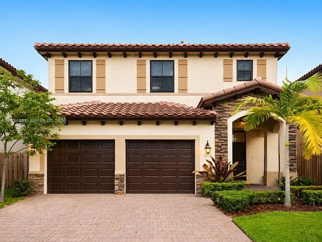 5 bed, 3.0 bath, $3,800 — Photo 1