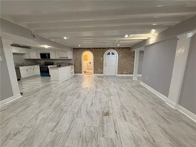 3 bed, 2.0 bath, 1543 sqft, $1,800 — Photo 3