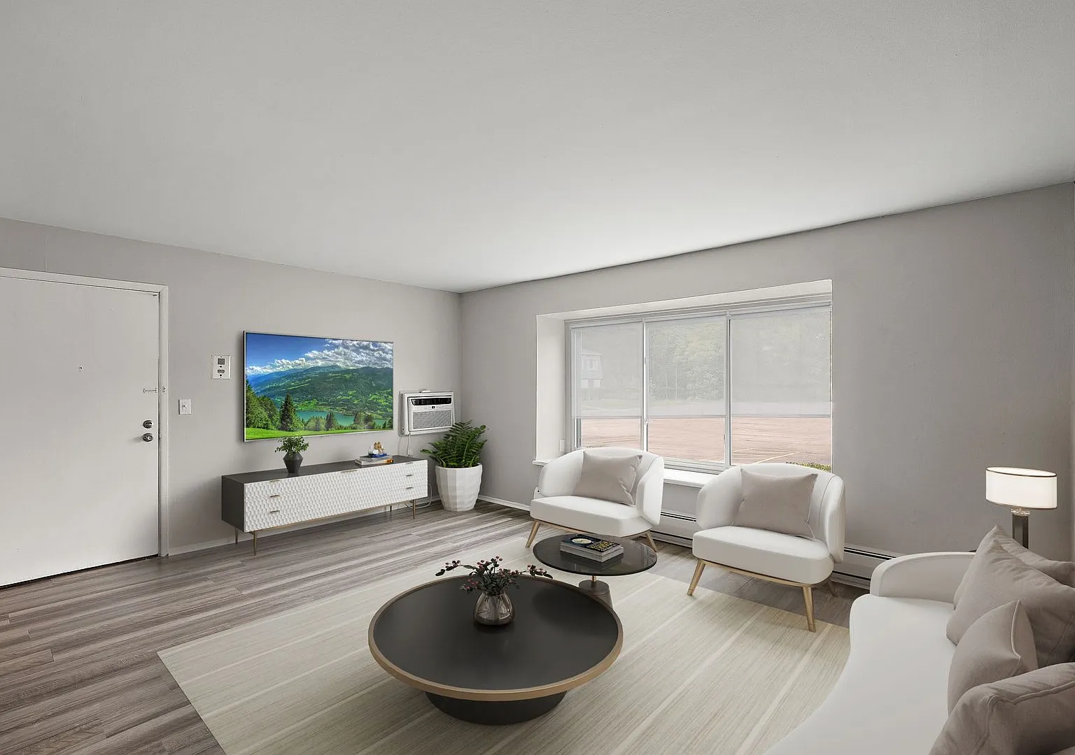 Hines Park Place Apartments — Photo 3