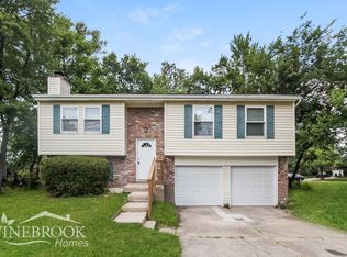 1716 W Kemper Rd, Cincinnati, OH 45240