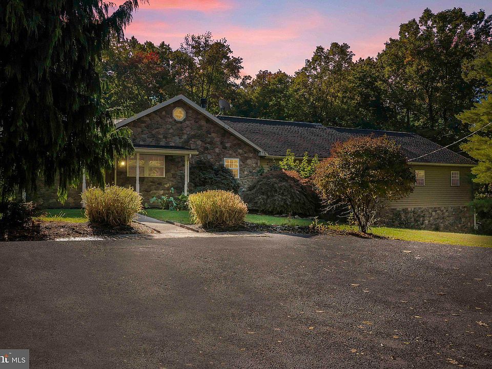 960 Black Gap Rd, Fayetteville, PA 17222 Zillow