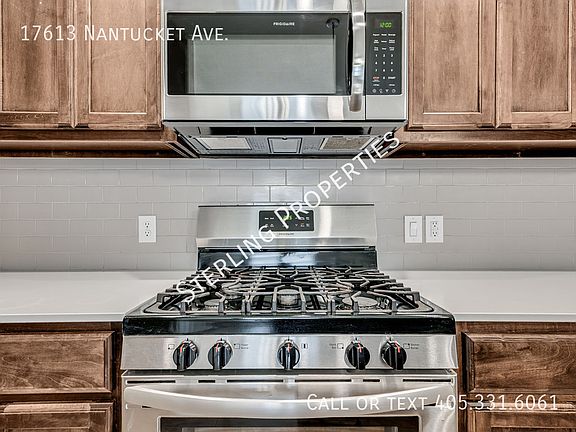3rd image of 17613 Nantucket Ave