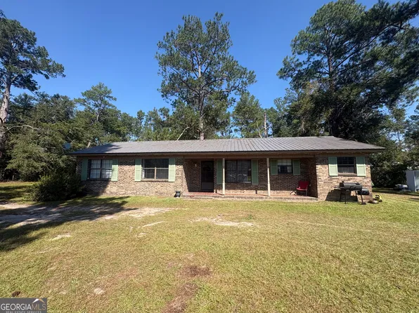 936 W McRae St, Mount Vernon, GA 30445