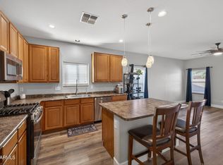 820 W BURKHALTER Drive, San Tan Valley, AZ 85143