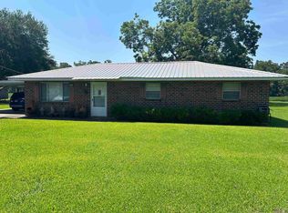 8364 Lebeau Rd, Livonia, LA 70755