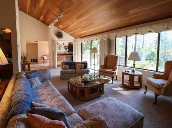 869 Cypress Point Dr, Arnold, CA 95223