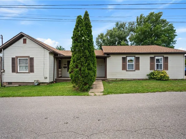 1315 Cale St, Parkersburg, WV 26101