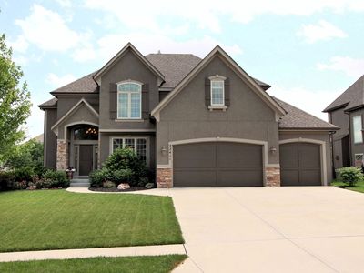 22411 W 57th St, Shawnee, KS, 66226