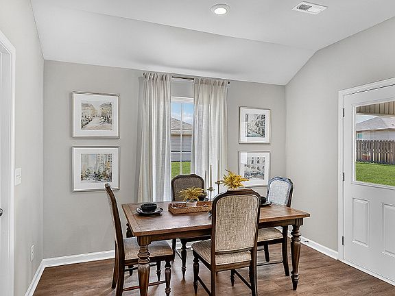 7th image of this home
