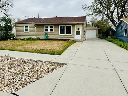 428 E Idaho St Photo 1