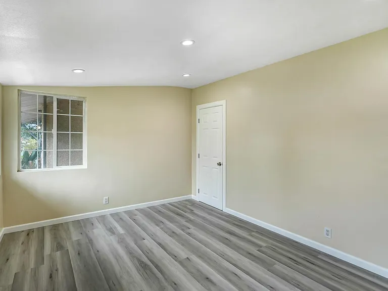 2203 E Alaska St #1 — Photo 8