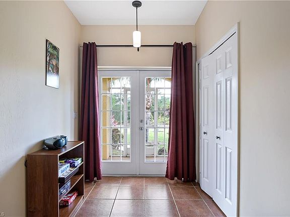 3rd image of 707 Thompson Ave