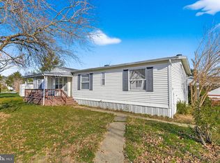 102 Arrowwood Ct, Lancaster, PA 17603