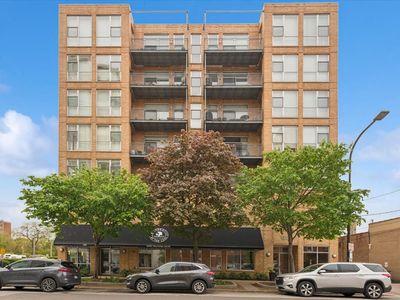 1572 Maple Ave APT 302, Evanston, IL, 60201
